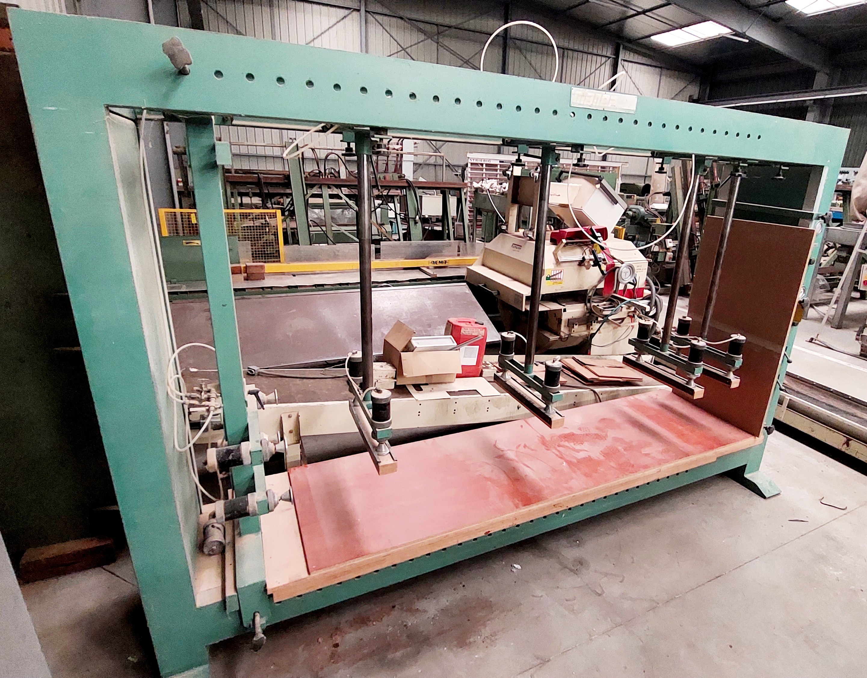 MODELE VOLUCADREUSE -