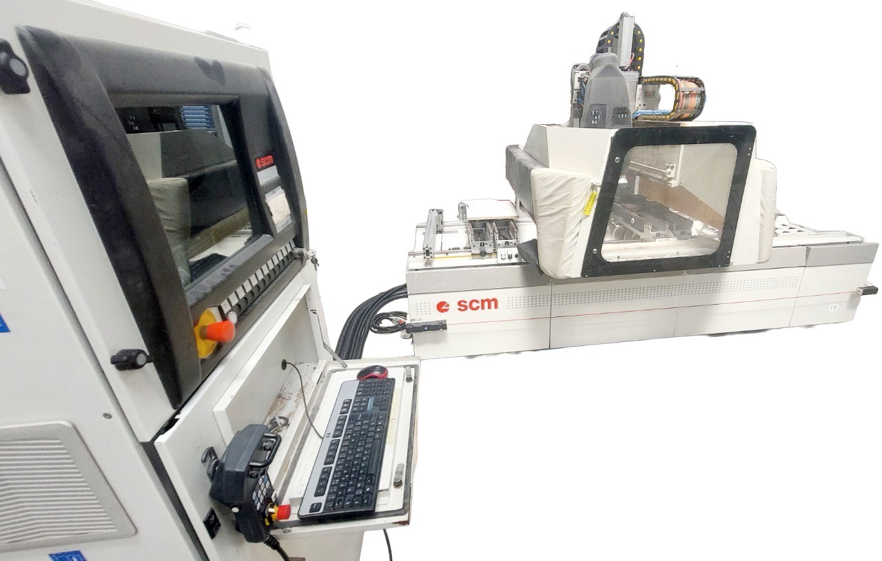 CN CENTRE DE FRAISAGE & PERCAGE 3 AXES - SCM TECH Z 2 27