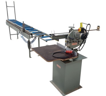 SCIE TRONÇONNEUSE / RADIALE AVEC TABLES & BUTEE PNEUMATIQUE - GRAULE ZS135