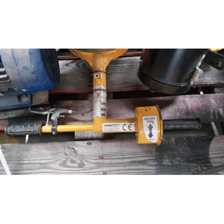 OCCASION PALONNIER MANIPULATEUR DE PLOT ET POUTRES MANUPAC SUR POTENCE 5M 250 Kg :Gedimo