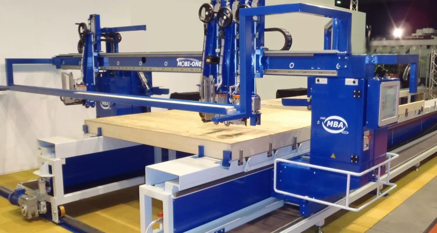 Combinée pour construction d'ossatures bois - MOBI-ONE