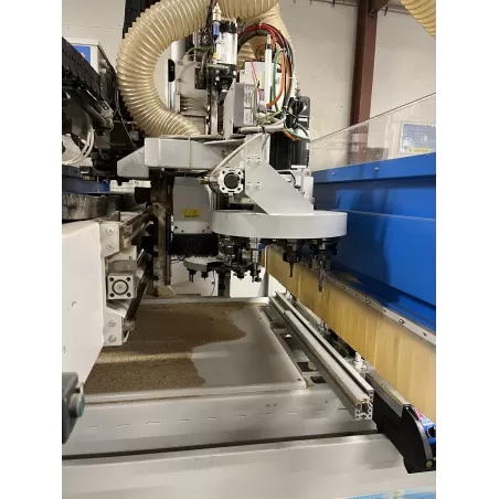Occasion CENTRE DE FRAISAGE & PERCAGE 3 AXES MASTERWOOD PROJECT 415 :Gedimo