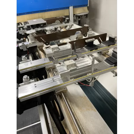 Occasion CENTRE DE FRAISAGE & PERCAGE 3 AXES MASTERWOOD PROJECT 415 :Gedimo